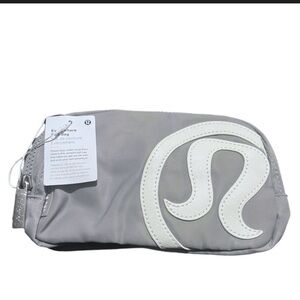 Lululemon Gray and White Belt Bag NWT